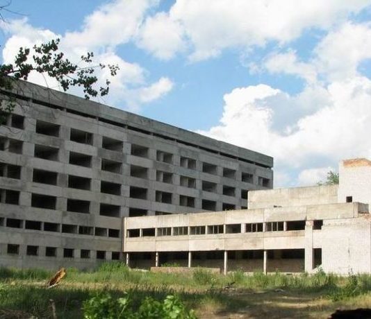 Недостроенную больницу на ПЗТО разберут