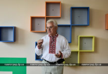 Экс-директор павлоградской школы претендует на должность в селе