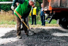 Павлоградцам до весны нужно оприходовать тонны асфальтного среза