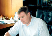 Директор «ПХЗ» Леонид Шиман объявил о давлении на него, как директора стратегического предприятия