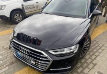 В Киеве расстреляли автомобиль первого помощника Зеленского