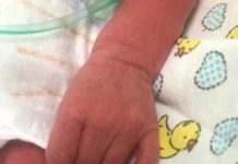 В Мечникова спасают роженицу и новорожденную из Павлограда