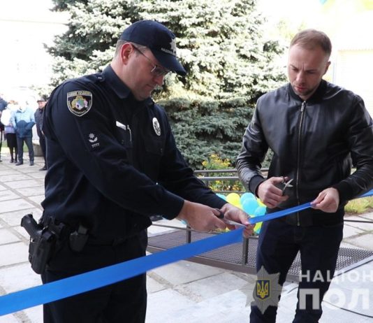 В одном из сел Павлоградщины появился свой офицер на новом служебном авто (ФОТО и ВИДЕО)