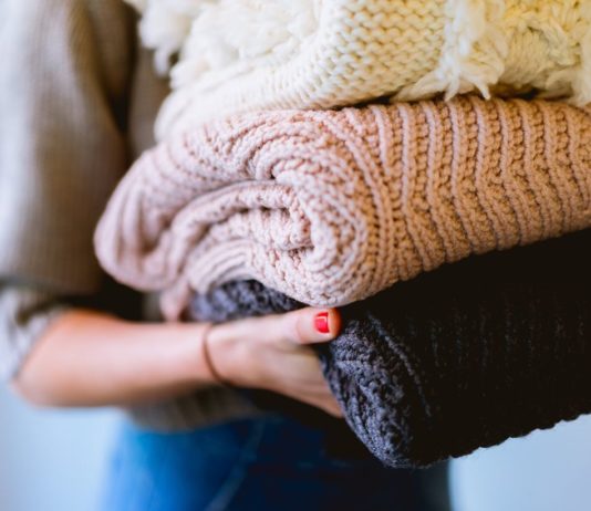 Куда в Павлограде можно принести вещи для вынужденных переселенцев