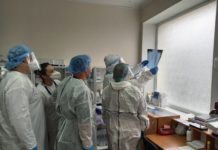 Павлоградская больница выложила новые фото из «инфекционки»