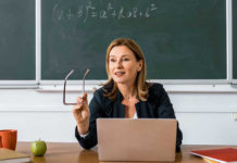 Павлоградские учителя в числе первых получат ноутбуки