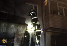 Дым из квартиры напугал павлоградцев: подробности