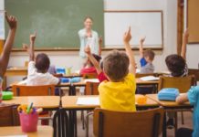 Еще две школы Павлограда выходят в офлайн