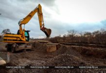 Что происходит на дамбе реки Волчья в Павлограде (ФОТО)