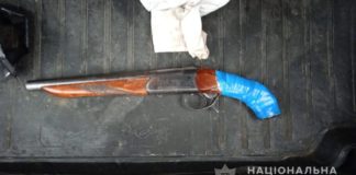 В Павлограде по улице ходил мужчина с обрезом (ВИДЕО)