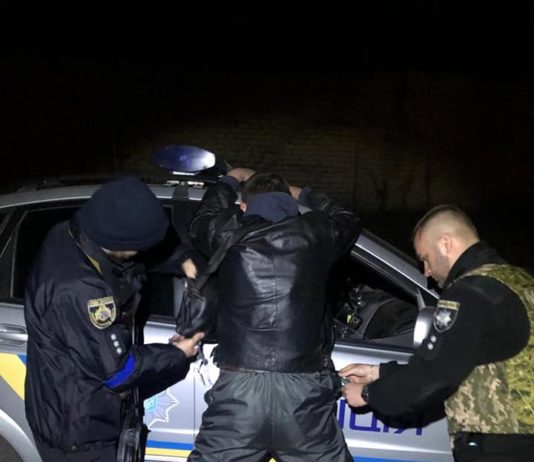 Під час комендантської години у Павлограді затримали містянина з наркотиками