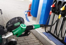 Стало відомо, коли на заправках зникнуть обмеження на купівлю пального