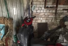 Два павлоградця вкрали мотоцикл