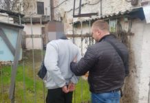 У Павлограді п’яний чоловік намагався втекти із вкраденим