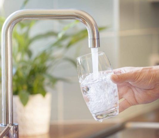 Голова обласної ради закликав людей за можливості сплачувати комуналку