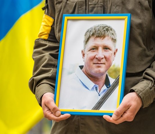 У Павлограді попрощалися із загиблим військовим Сергієм Самофаловим (ФОТО)