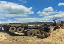 Біля Межової тягач злетів з недобудованого мосту, є загиблі