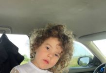 Мандрівниця у піжамі: поліцейські Павлограда розшукали рідних маленької дівчинки