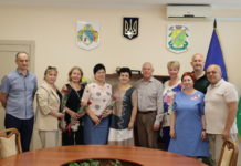 Напередодні свята у Павлограді привітали медиків