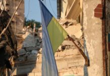 Внаслідок обстрілу мирного підприємства у Дніпрі загинули люди