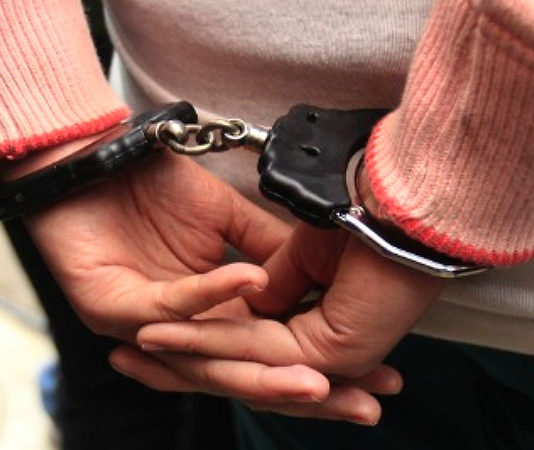 Павлоградка до смерті побила батька