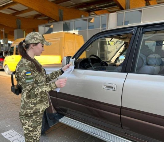 На Україну чекає друга хвиля еміграції — соціолог