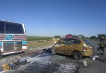 В Павлоградському районі зіткнулися легковик і автобус
