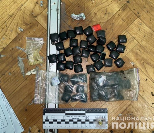 Комбо: 19-річний павлоградець підозрюється по трьом кримінальним статтям