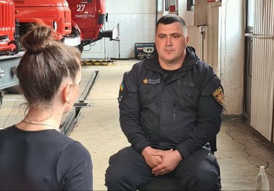 Рятував себе та пожежні машини: як надзвичайники з окупованих територій облаштувались у Павлограді? (ВІДЕО)