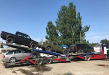 У Дніпрі псевдоволонтери торгували автомобілями для ЗСУ (ФОТО)