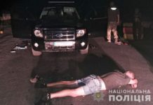 На блокпосту у Павлограді вилучили зброю