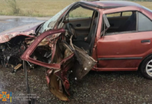 Біля Вербок зіткнулися легковик і вантажівка (ФОТО)