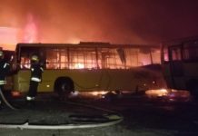 У Дніпрі через ракетну атаку зруйноване автотранспортне підприємство (ФОТО і ВІДЕО)