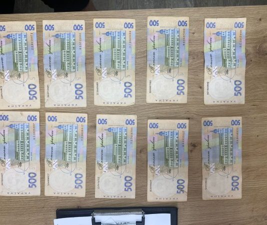 20-річний павлоградець намагався відкупитися від поліцейських