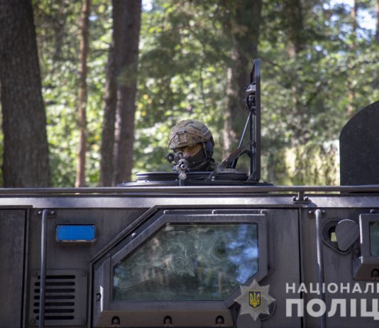 Поліцейські-спецпризначенці проходять навчання по «зачистці» міст (ФОТО)