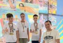 Павлоградські діти здобули 8 нагород з плавання