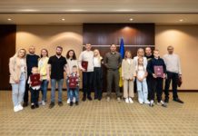 Захисники «Азовсталі» зустрілися з членами родин