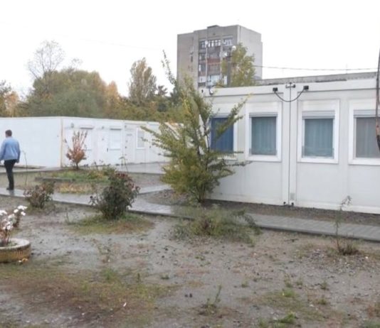 «Хочеться додому, але дома немає»: модульне містечко Павлограда стало прихистком сотен людей