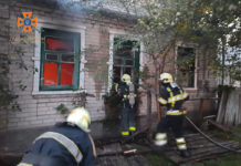 У Павлограді горів покинутий будинок (ФОТО)