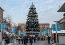 «Ялинкові» війни у коментарях: Філатов написав пост щодо ялинки у Дніпрі