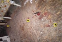 Син прийшов до матері і отримав удар ножем