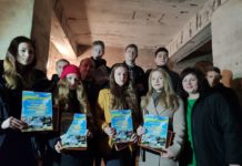 Під звуки сирен у Павлограді вітали студентів