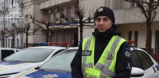 Патрульний з Павлограда «зустрівся» з п’яним водієм