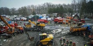 Завершили розбирати завали будинку у Дніпрі