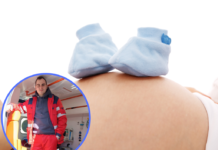 Медик прийняв складні пологи в машині «швидкої»