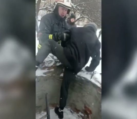 У Тернівці діти залізли в недобудований колектор: чим це закінчилося