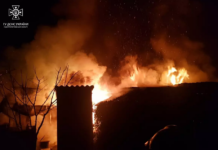 У Павлограді ледь не згоріли житлові будинки: подробиці