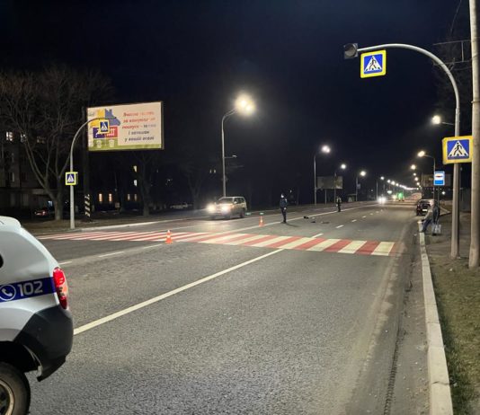 У Павлограді водій збив жінку і втік