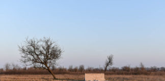 Біля Мавринського майдану знищили вбиральню