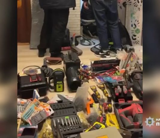 У Павлограді затримали крадія, який обікрав десятки магазинів (ВІДЕО)